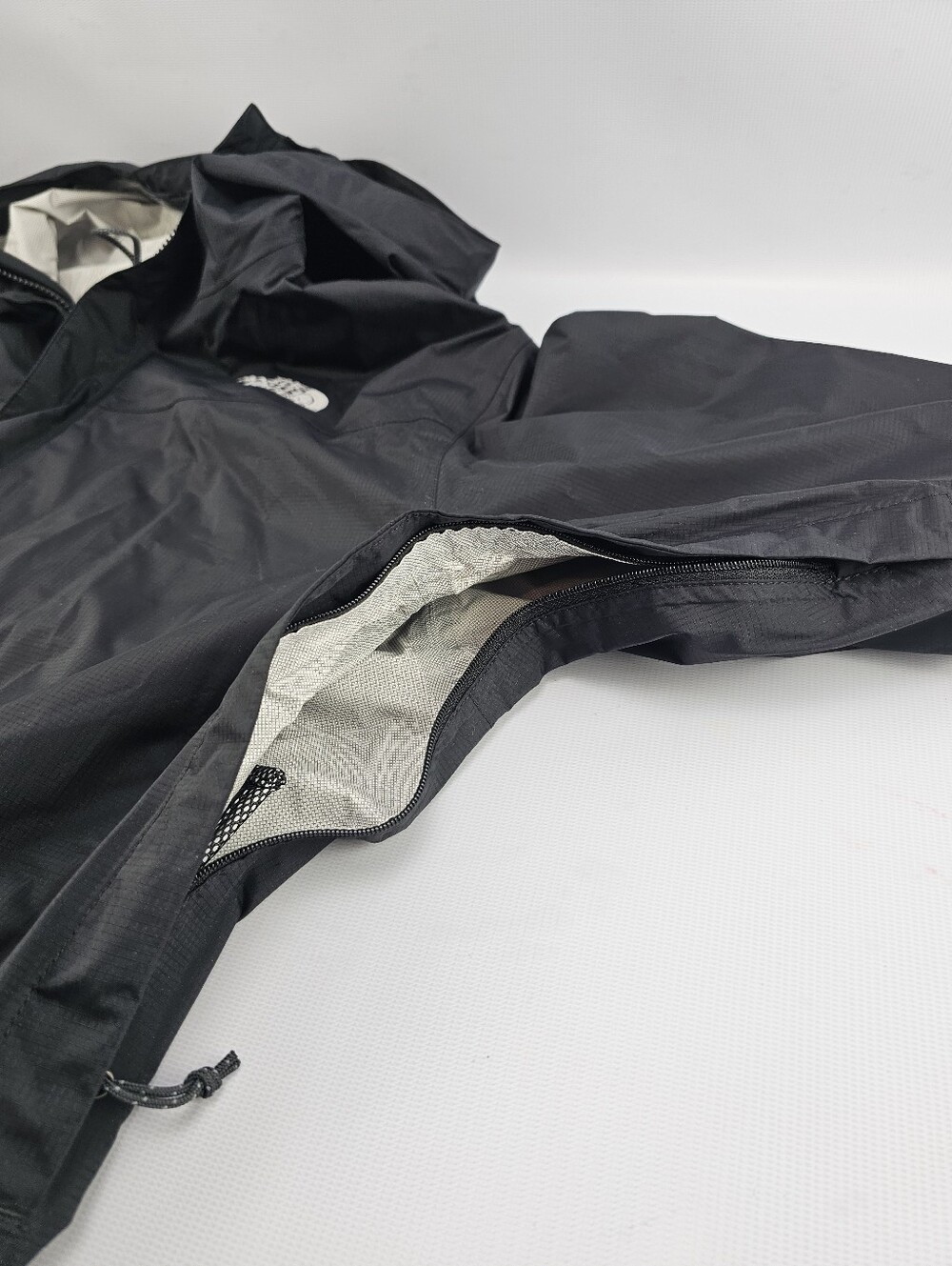 The North Face Men’s Venture 2 Waterproof Vented Hooded Rain Jacket Size XL - Picture 6 of 12